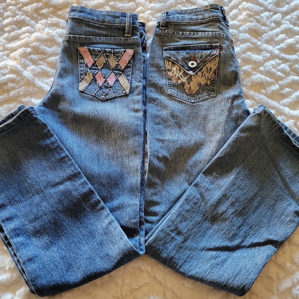 2 pair of jeans